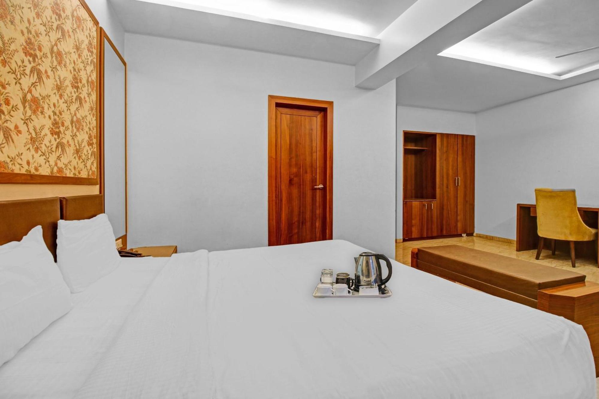 Collection O Surya Hotel Bhopal Ngoại thất bức ảnh
